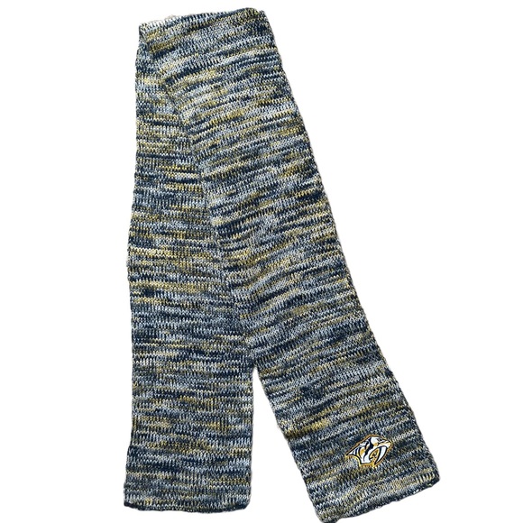 NHL / NASHVILLE PREDATORS BLUE / GOLD KNIT SCARF WITH LOGO - Picture 2 of 6
